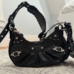 Balenciaga le cagole xs look alike